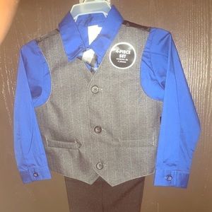 4 Pc Dress Set for Boys.